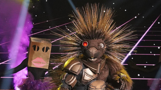 The <i>Masked Singer</i> judges can stop guessing Jamie Foxx now, please